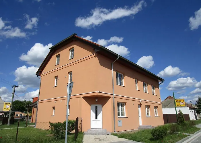 Pensionat Semerad V Hevline 3*